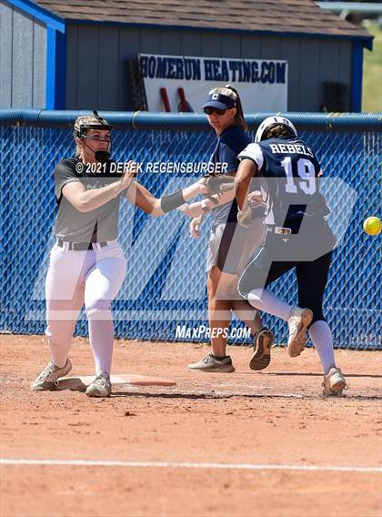Thumbnail 2 in Rock Canyon vs Columbine (Broomfield 4A/5A Challenge) photogallery.