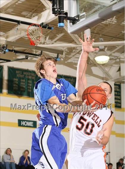 Thumbnail 2 in Powell vs Unicoi County (Pilot Food-mart Invitational) photogallery.
