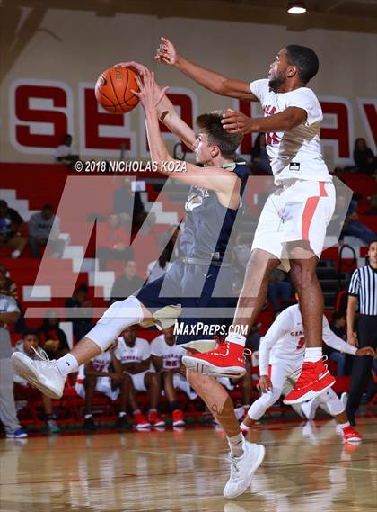 Thumbnail 2 in George Washington Prep vs. Notre Dame (SO) (Ryse Williams Pac Shores Tournament) photogallery.