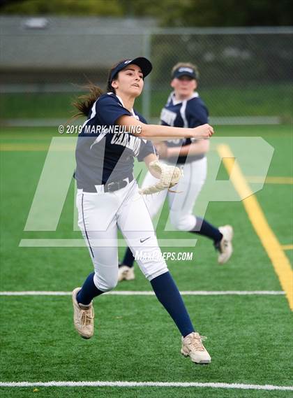 Thumbnail 1 in Carlmont @ Hillsdale photogallery.