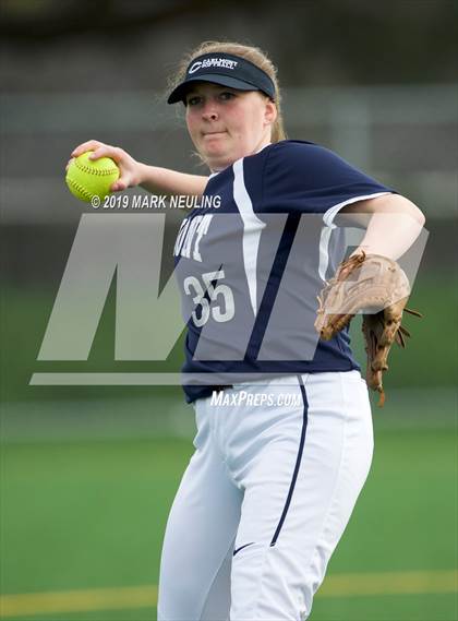 Thumbnail 1 in Carlmont @ Hillsdale photogallery.