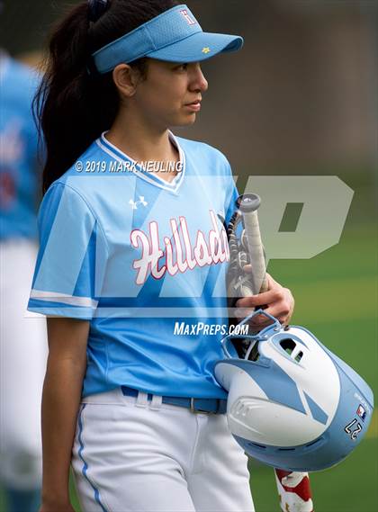 Thumbnail 1 in Carlmont @ Hillsdale photogallery.