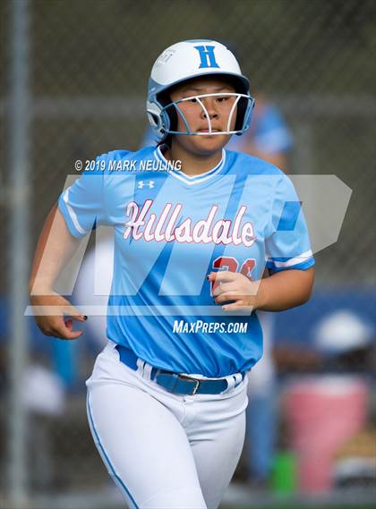Thumbnail 2 in Carlmont @ Hillsdale photogallery.