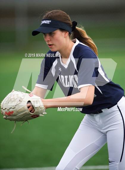 Thumbnail 1 in Carlmont @ Hillsdale photogallery.