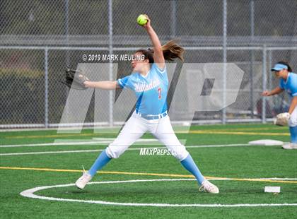 Thumbnail 1 in Carlmont @ Hillsdale photogallery.