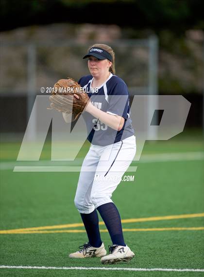 Thumbnail 1 in Carlmont @ Hillsdale photogallery.