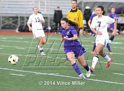Thumbnail 1 in Columbia River vs. Sumner (WIAA WCD/SW 3A District Final) photogallery.