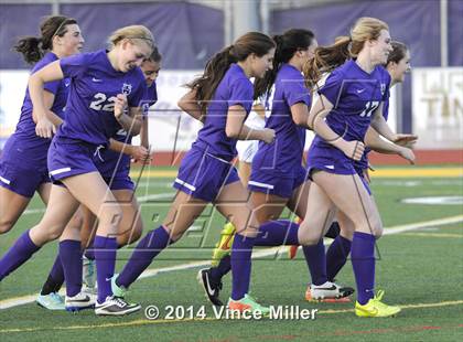 Thumbnail 2 in Columbia River vs. Sumner (WIAA WCD/SW 3A District Final) photogallery.
