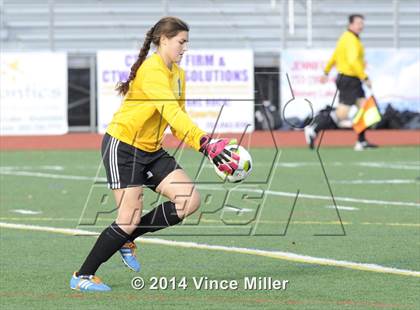 Thumbnail 3 in Columbia River vs. Sumner (WIAA WCD/SW 3A District Final) photogallery.