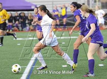 Thumbnail 1 in Columbia River vs. Sumner (WIAA WCD/SW 3A District Final) photogallery.