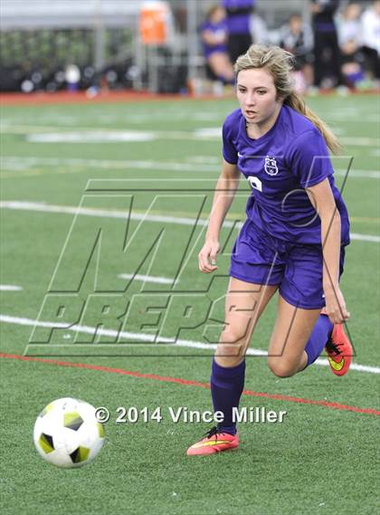 Thumbnail 3 in Columbia River vs. Sumner (WIAA WCD/SW 3A District Final) photogallery.