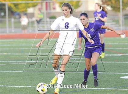 Thumbnail 2 in Columbia River vs. Sumner (WIAA WCD/SW 3A District Final) photogallery.