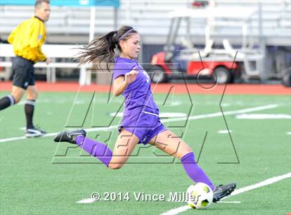 Thumbnail 1 in Columbia River vs. Sumner (WIAA WCD/SW 3A District Final) photogallery.