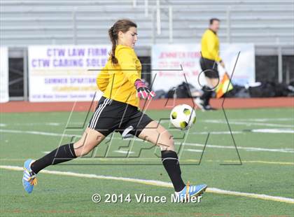 Thumbnail 1 in Columbia River vs. Sumner (WIAA WCD/SW 3A District Final) photogallery.