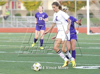 Thumbnail 1 in Columbia River vs. Sumner (WIAA WCD/SW 3A District Final) photogallery.