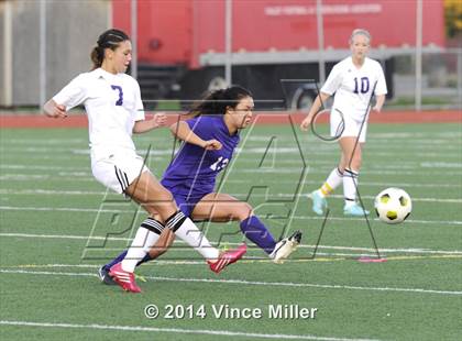 Thumbnail 1 in Columbia River vs. Sumner (WIAA WCD/SW 3A District Final) photogallery.