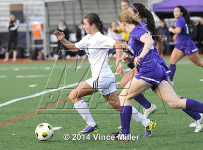 Thumbnail 2 in Columbia River vs. Sumner (WIAA WCD/SW 3A District Final) photogallery.