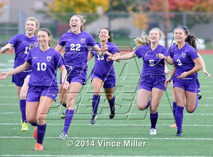Thumbnail 1 in Columbia River vs. Sumner (WIAA WCD/SW 3A District Final) photogallery.