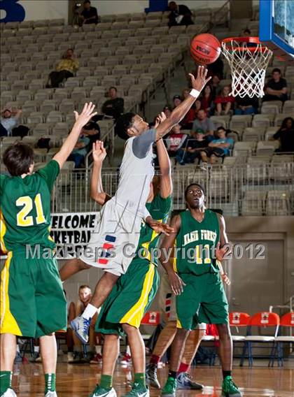 Thumbnail 2 in Northwest vs. Klein Forest (Whataburger Tournament) photogallery.
