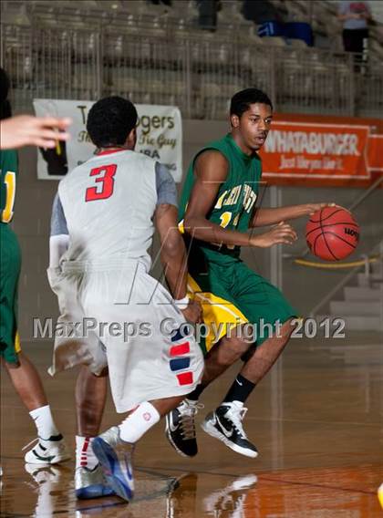 Thumbnail 3 in Northwest vs. Klein Forest (Whataburger Tournament) photogallery.