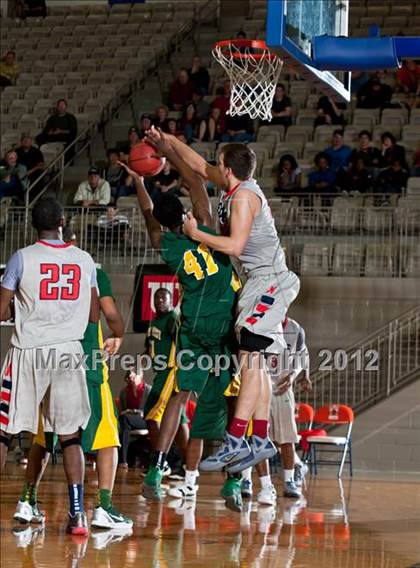 Thumbnail 1 in Northwest vs. Klein Forest (Whataburger Tournament) photogallery.