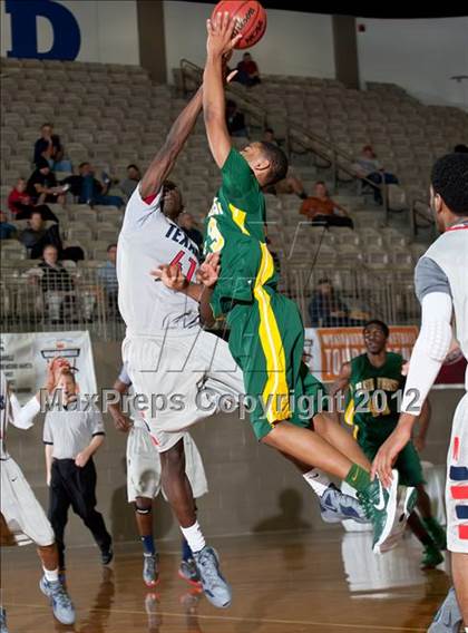 Thumbnail 2 in Northwest vs. Klein Forest (Whataburger Tournament) photogallery.