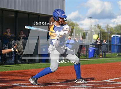Thumbnail 1 in Lockport @ Kenmore West photogallery.
