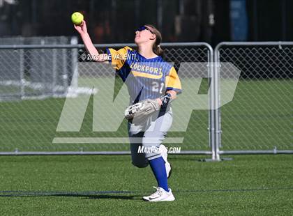 Thumbnail 2 in Lockport @ Kenmore West photogallery.