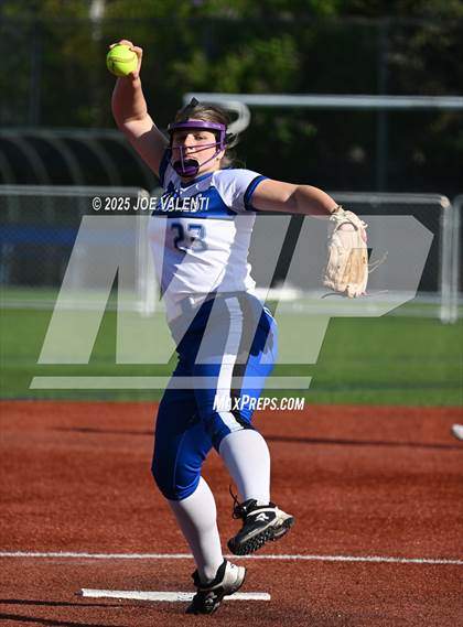 Thumbnail 2 in Lockport @ Kenmore West photogallery.