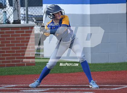 Thumbnail 1 in Lockport @ Kenmore West photogallery.