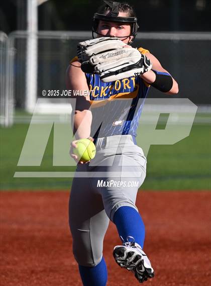 Thumbnail 2 in Lockport @ Kenmore West photogallery.