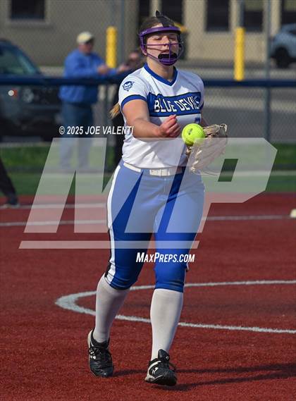 Thumbnail 2 in Lockport @ Kenmore West photogallery.