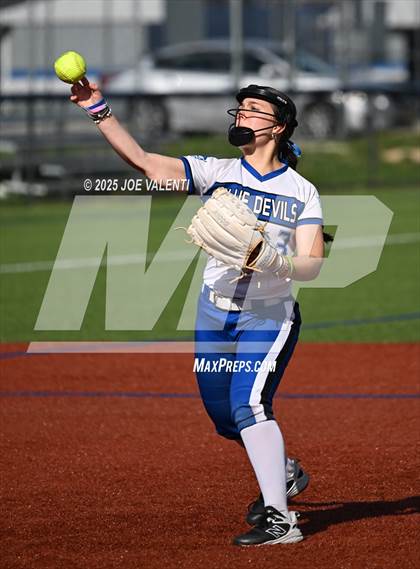 Thumbnail 2 in Lockport @ Kenmore West photogallery.