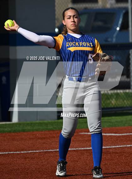 Thumbnail 3 in Lockport @ Kenmore West photogallery.