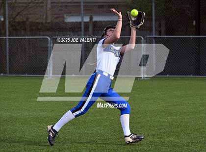 Thumbnail 1 in Lockport @ Kenmore West photogallery.