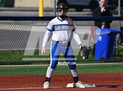 Thumbnail 2 in Lockport @ Kenmore West photogallery.