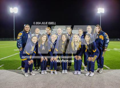 Thumbnail 2 in West Hardin vs. Lovelady (UIL Football 2A Division ll Bi-District) photogallery.