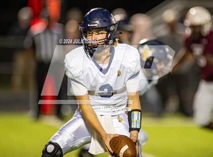 Thumbnail 2 in West Hardin vs. Lovelady (UIL Football 2A Division ll Bi-District) photogallery.