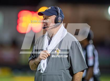Thumbnail 2 in West Hardin vs. Lovelady (UIL Football 2A Division ll Bi-District) photogallery.