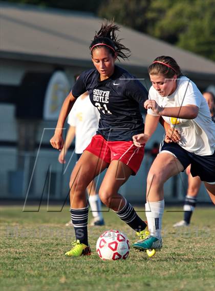 Thumbnail 2 in South-Doyle @ Seymour photogallery.