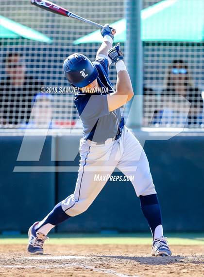 Thumbnail 2 in Harvard-Westlake vs Loyola photogallery.