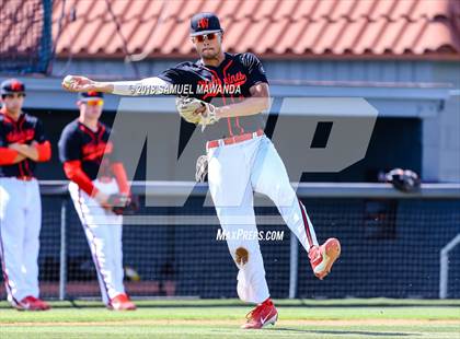 Thumbnail 2 in Harvard-Westlake vs Loyola photogallery.