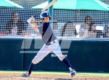 Thumbnail 3 in Harvard-Westlake vs Loyola photogallery.