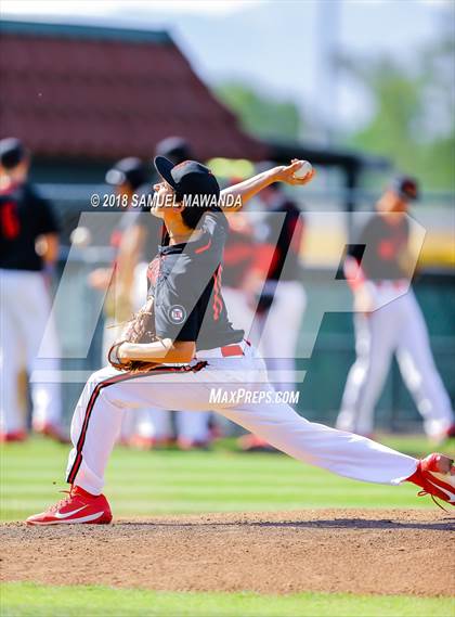 Thumbnail 3 in Harvard-Westlake vs Loyola photogallery.