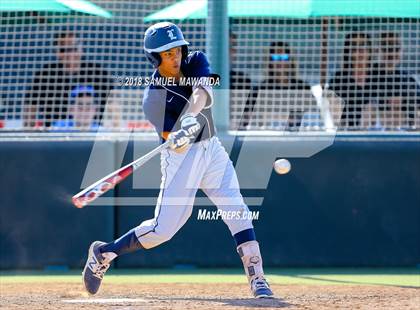 Thumbnail 3 in Harvard-Westlake vs Loyola photogallery.