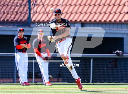 Thumbnail 3 in Harvard-Westlake vs Loyola photogallery.