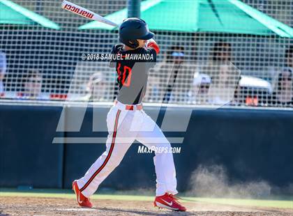 Thumbnail 3 in Harvard-Westlake vs Loyola photogallery.