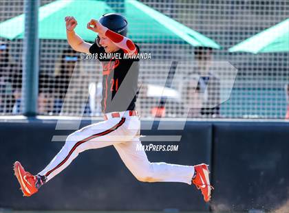 Thumbnail 3 in Harvard-Westlake vs Loyola photogallery.