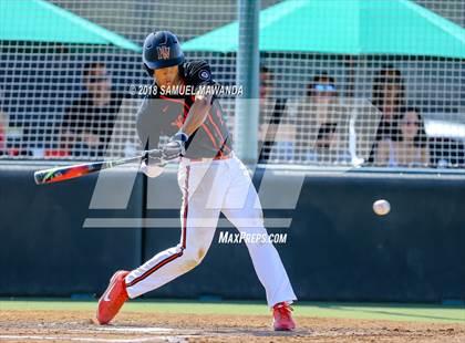 Thumbnail 3 in Harvard-Westlake vs Loyola photogallery.