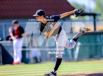 Thumbnail 1 in Harvard-Westlake vs Loyola photogallery.